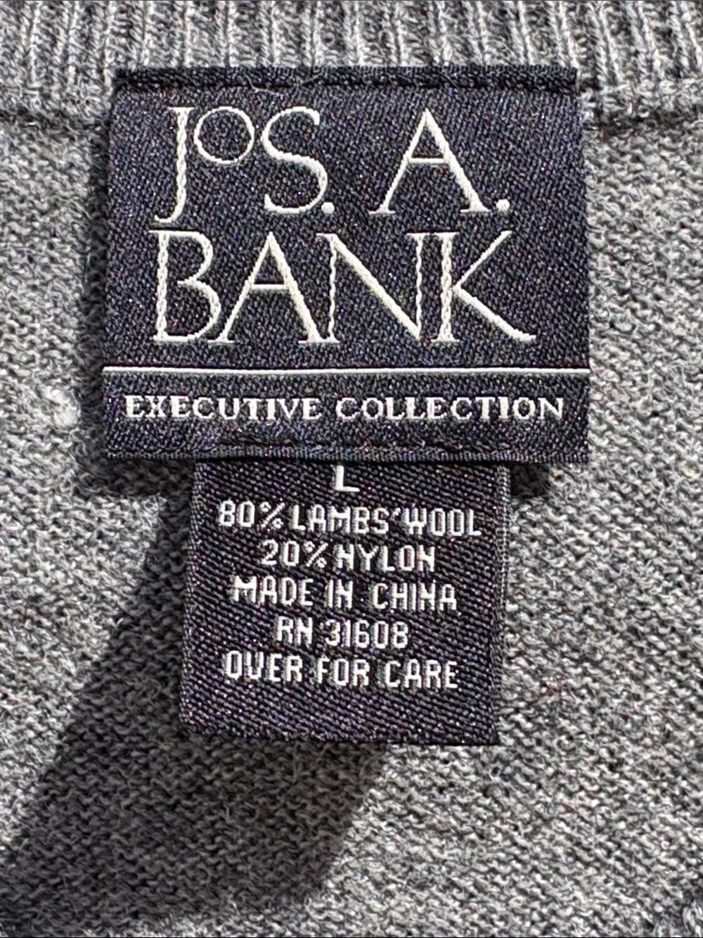 Jos. A. Bank Executive large lamb’s wool argyle v-neck!